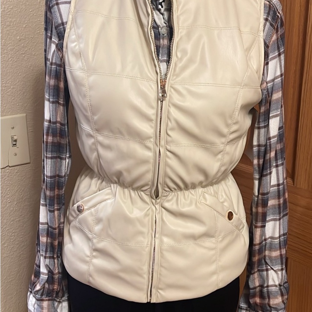 Women's Cream Quilted Vest